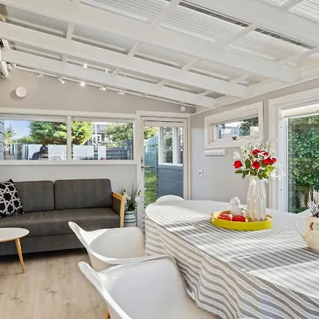 Stunning In With Kitchen