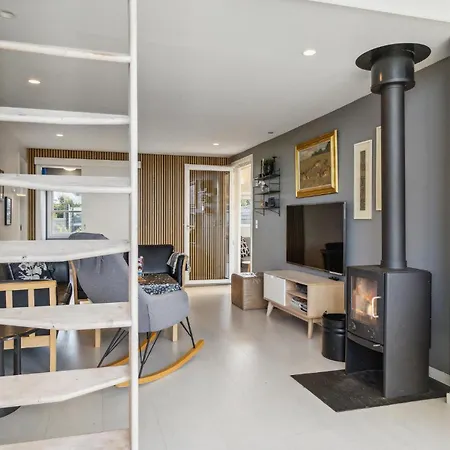 Holiday home Stunning In With Kitchen Kerteminde